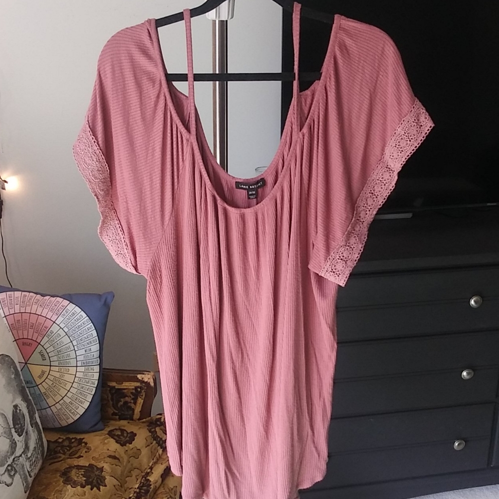 Rib Knit Cold Shoulder Top